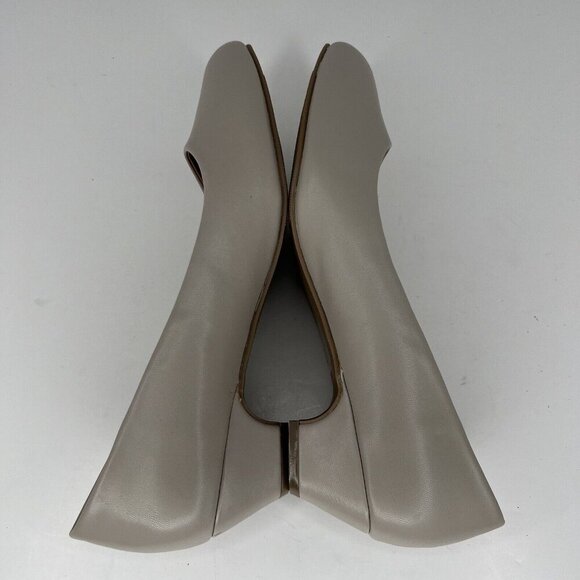 Oh My Light Smooth Beige Collection Slip-On Ballet Heels Womens Size 10 Shoes - Picture 6 of 9